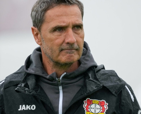Eintracht Frankfurt Trainer Niko Arnautis